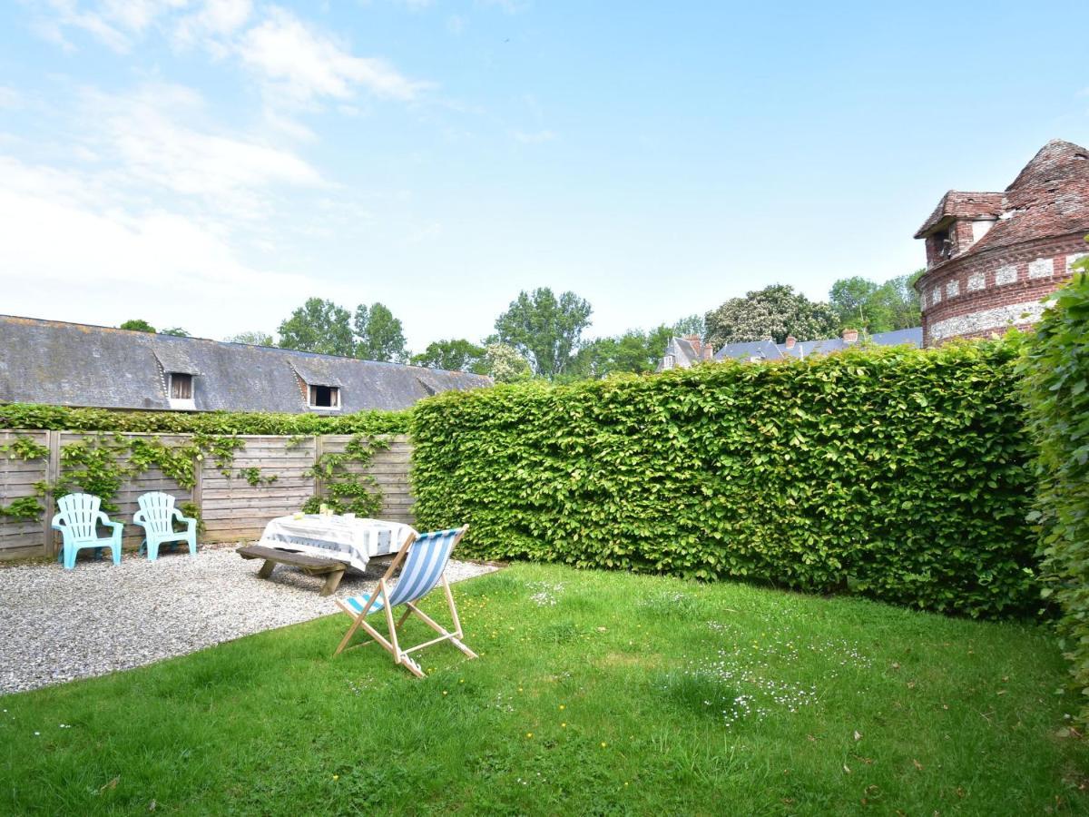 Classic Cottage In Le Bourg-Dun With Garden Екстериор снимка