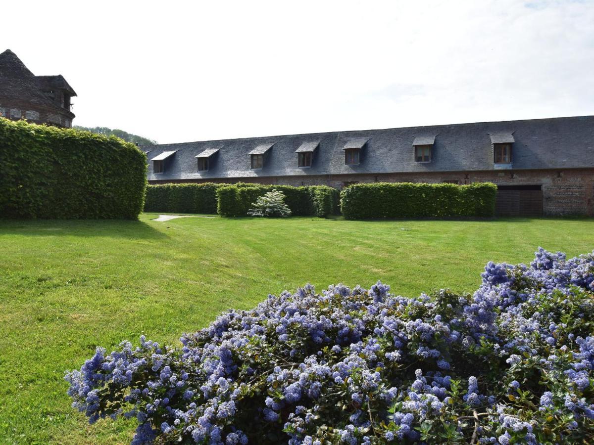 Classic Cottage In Le Bourg-Dun With Garden Екстериор снимка